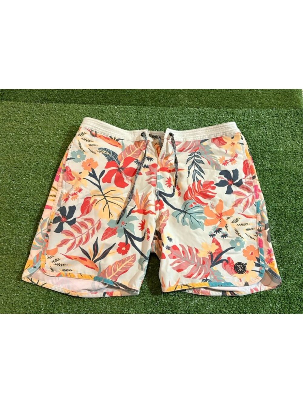 Roark board shorts mens 33 cream the chiller desert tropics quick dry lighweight